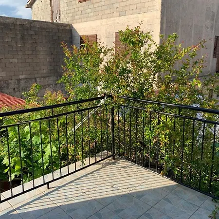 Marko Apartment *